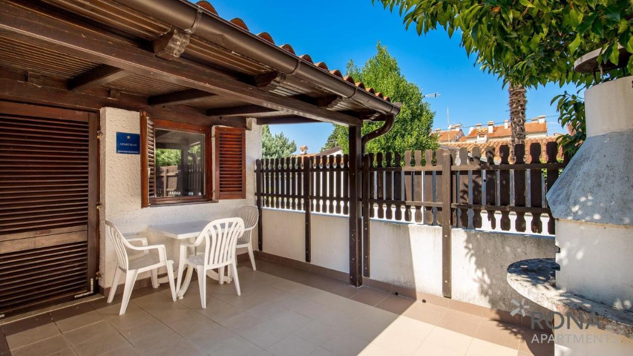 Rona Holiday Home Ana Porec Esterno foto