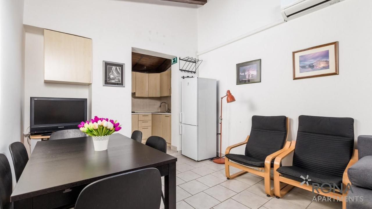 Rona Holiday Home Ana Porec Esterno foto